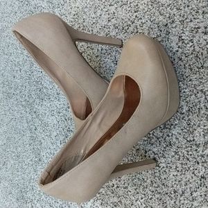Women's nude heels